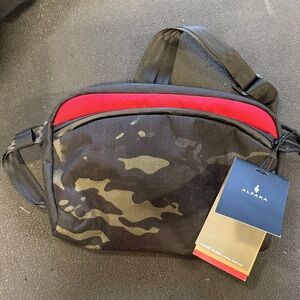 NWT Alpaka flight sling 2L- Multicam Belt Bag camo